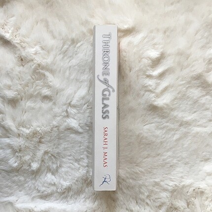 Throne of Glass - Sarah J. Maas