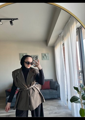 Gri Kemerli Kolsuz Midi Kadın yelek - Görsel 3