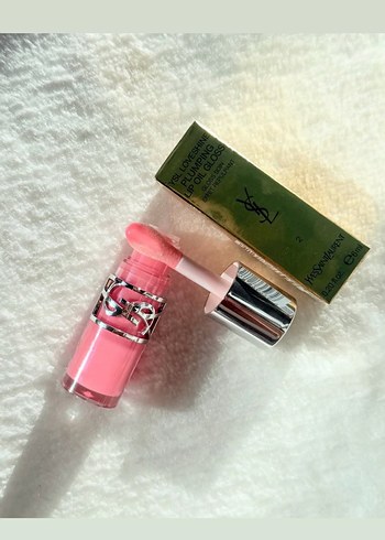 Yves Saint Laurent Parlak Pembe Dudak Parlatıcısı