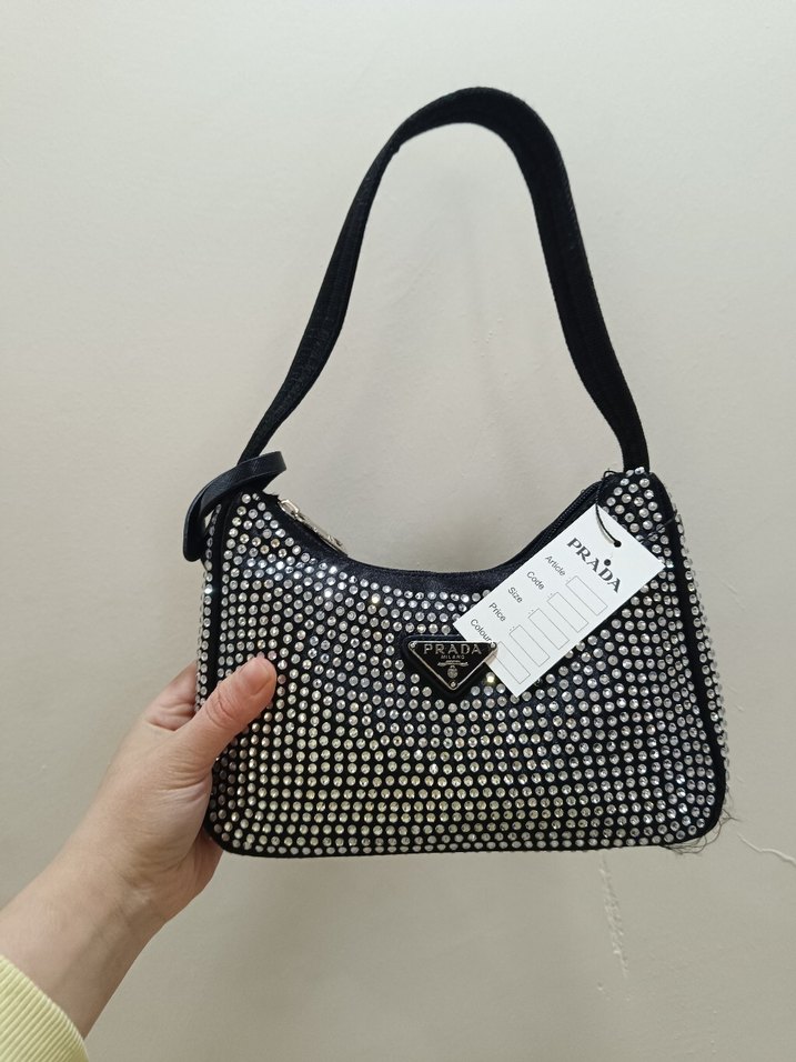 Parlak Siyah Payetli Prada Kadın Çanta - Görsel 3