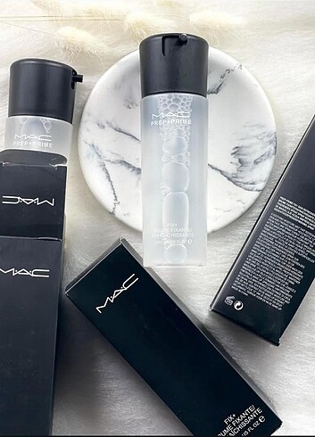 MAC MAKYAJ BAZİ SPREY