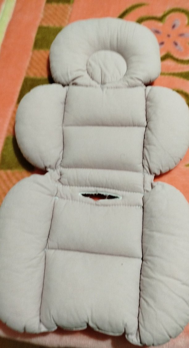 Çok Renkli Kelebek Desenli Bebek Uyku Minderi - Görsel 4