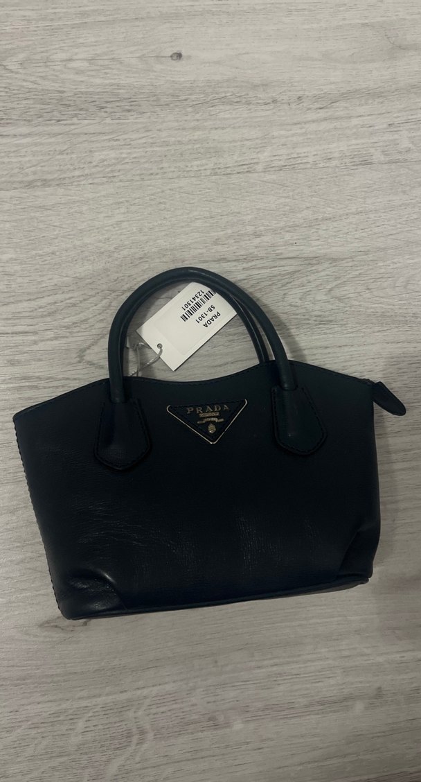 Prada Siyah Deri Kadın El Çantası - Görsel 2