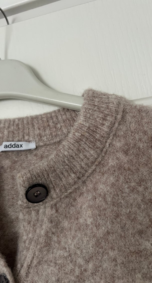 Düğmeli Kadın Hırka - Görsel 5