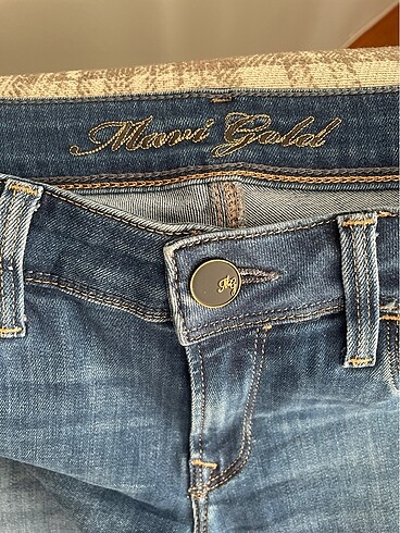 29 Beden mavi Renk Mavi Jeans Gold bella ( low rise slim boot cut)