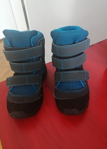 Adidas çocuk kar botu