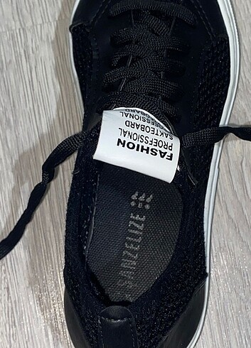 39 Beden Sneaker