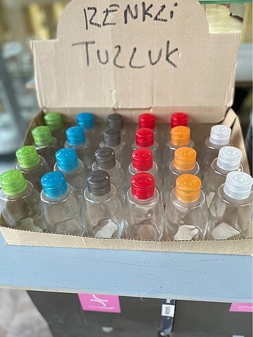 Renkli tuzluk