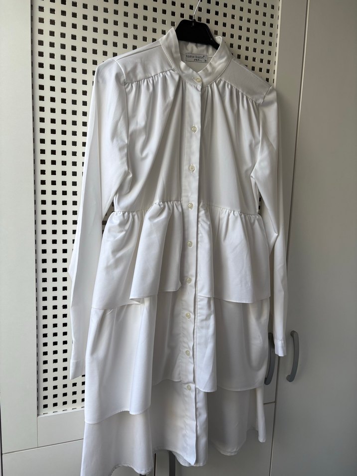 Kadriye Baştürk Fırfırlı Beyaz Uzun Kollu Gömlek - Görsel 3