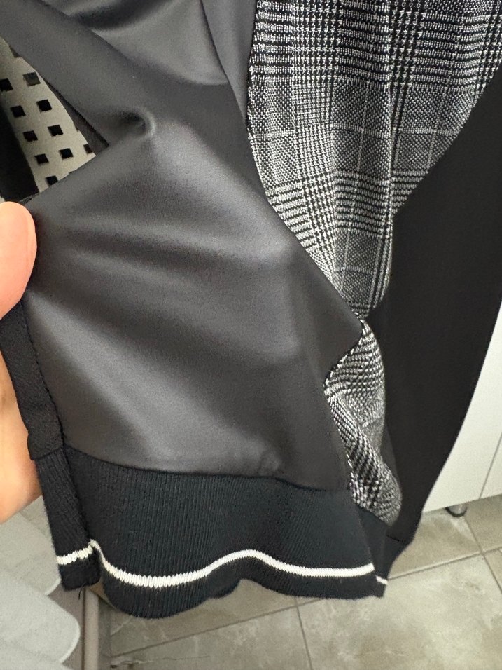 Uzun Kollu Siyah Gri Baskılı Kadın Tunik - Görsel 4