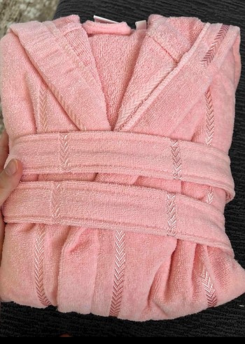 Kapüşonlu Pembe Bornoz - Görsel 5