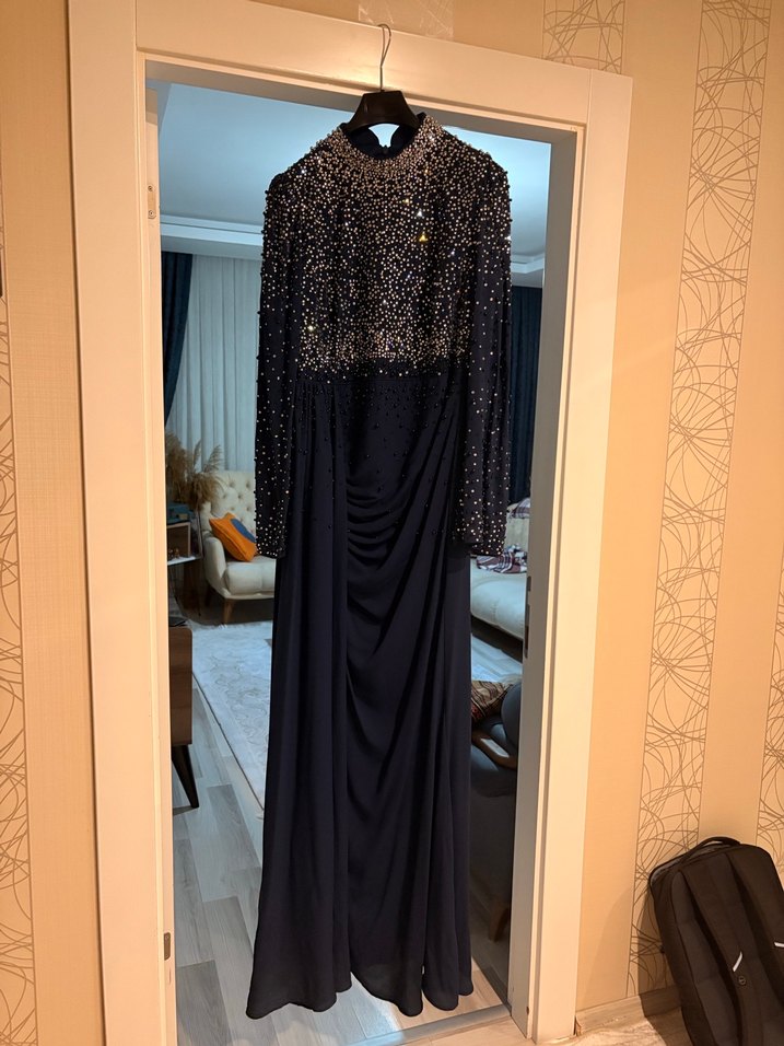 Uzun Siyah Drapeli Abiye Elbise (şal,ayakkabı ve çanta ile) - Görsel 2