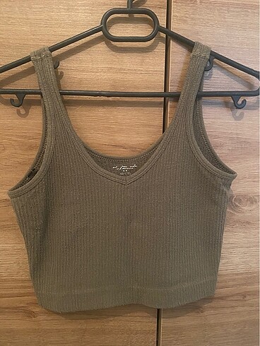 urban outfitters crop