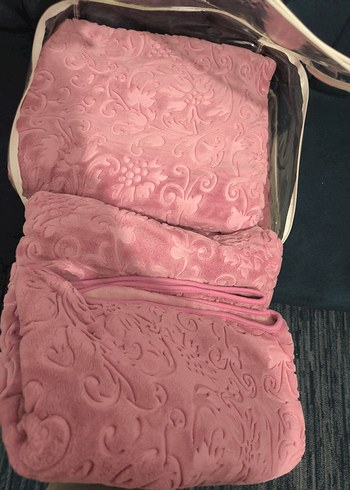 Beden pembe Renk Nakışlı Pembe Battaniye