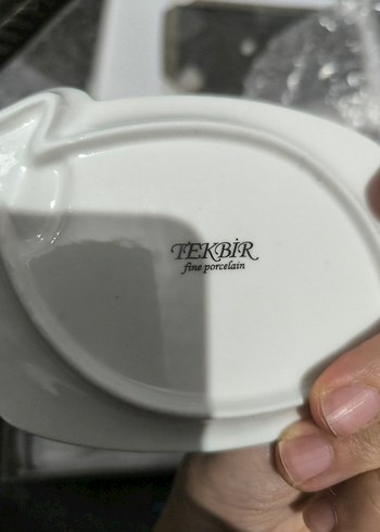 Kelebek Desenli Beyaz Porselen Fincan Takımı - Görsel 5