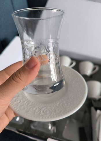 Kütahya porselen 18 parça çay/kahve seti sıfır - Görsel 4