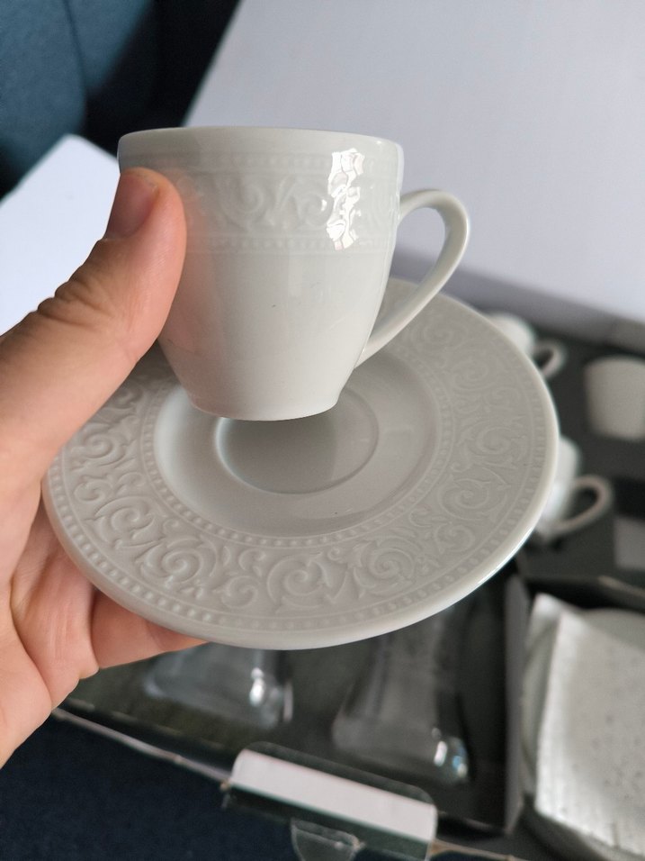 Kütahya porselen 18 parça çay/kahve seti sıfır - Görsel 3