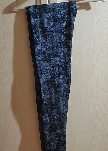 Zara tayt