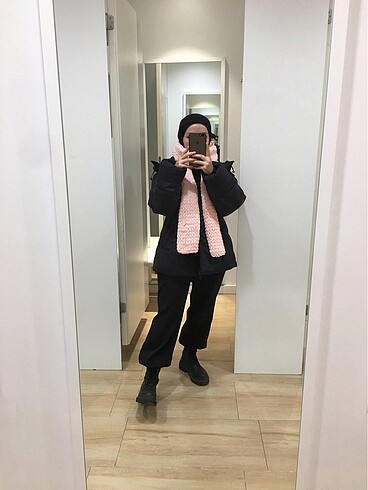Diğer Puffy Pembe Atkı