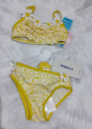 Sarı Çiçek Desenli Kız Çocuk Bikini