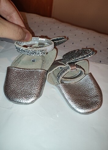 kelebek detaylı ayakkabı - Görsel 5
