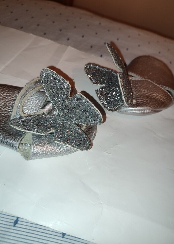 kelebek detaylı ayakkabı - Görsel 3