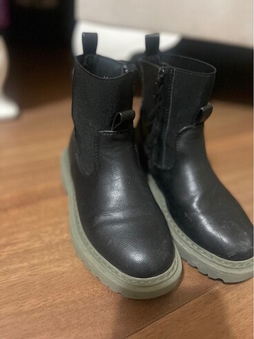 Lefties marka 30 numara