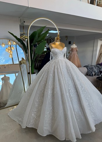 Parlak Beyaz Straplez Prenses Gelinlik - Görsel 2