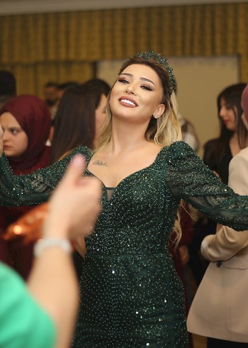 Pul İşlemeli Uzun Kollu Şık Abiye Elbise - Görsel 2