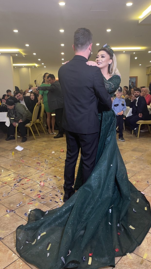 Pul İşlemeli Uzun Kollu Şık Abiye Elbise - Görsel 3