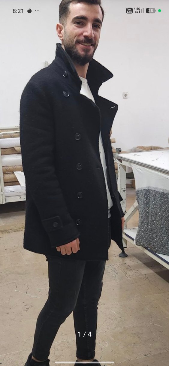 Siyah Erkek Düğmeli Midi Kaban marka temsilidir - Görsel 4