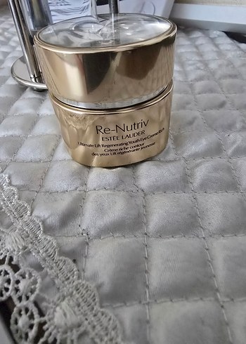 Estée Lauder Re-Nutriv Göz Kremi orjınal - Görsel 2