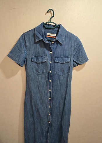 Zara Düğmeli Kısa Kollu Kot Midi Elbise