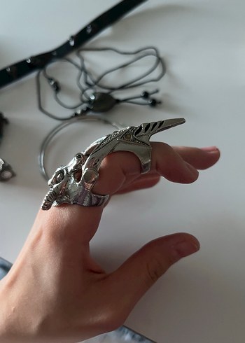 Gri Yılan Desenli Zincir Detaylı Rock Punk Yüzük - Görsel 2