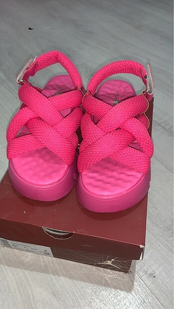 Art Shoes sandalet