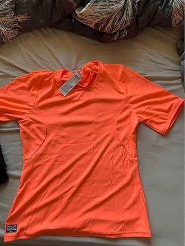 decathlon kadın tshirt