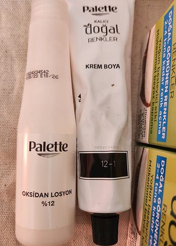 Palette Kalıcı Doğal Renkler Saç Boyası 12-1 Küllü Buzlu - Görsel 4