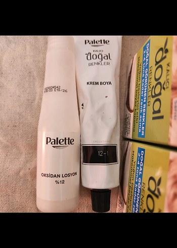 Palette Kalıcı Doğal Renkler Saç Boyası 12-1 Küllü Buzlu - Görsel 3