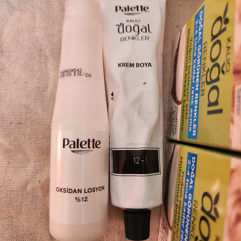 Palette Kalıcı Doğal Renkler Saç Boyası 12-1 Küllü Buzlu - Görsel 4