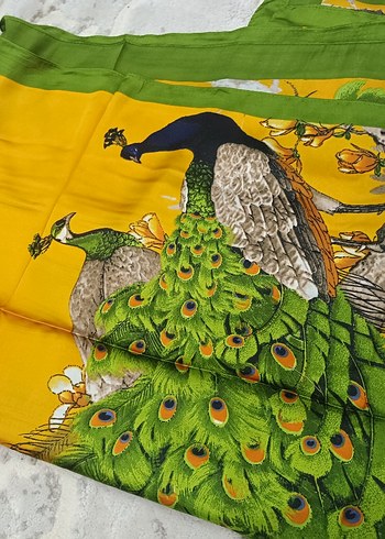 Beden çeşitli Renk Parlak tavus kuşu i polyester şal
