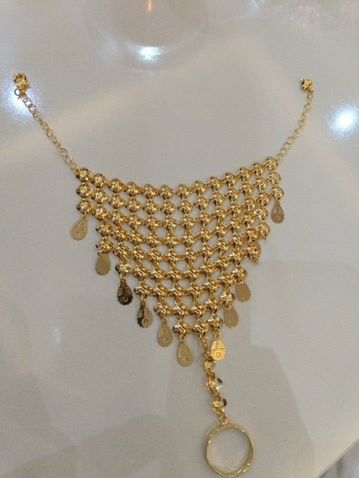 yüzüklü Şahmeran Kadın Altın Renk Zincir Detaylı El Zinciri - Görsel 2