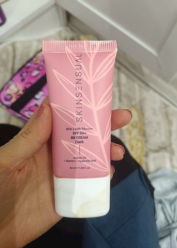 Skin Sensual SPF 50+ BB Krem dark - Görsel 2