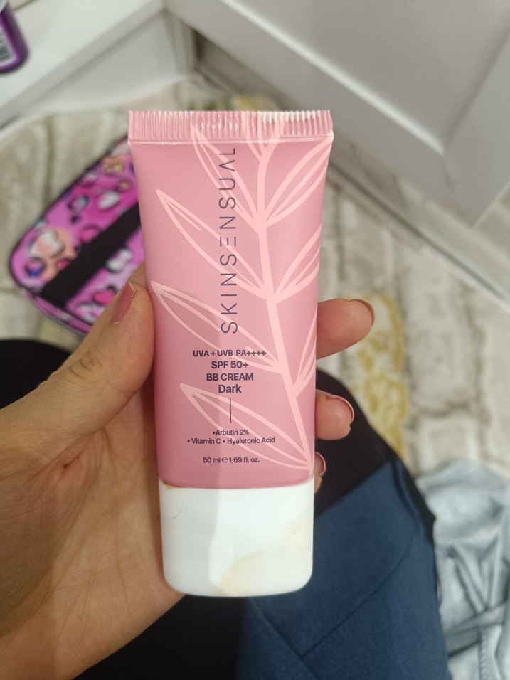 Skin Sensual SPF 50+ BB Krem dark - Görsel 2