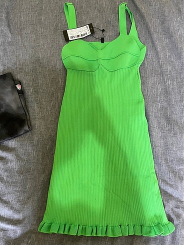 Trendyolmilla yeşil elbise xs