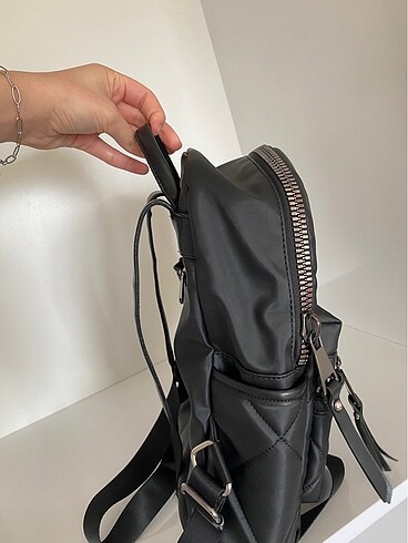  Beden siyah Renk Prada sırt çantası