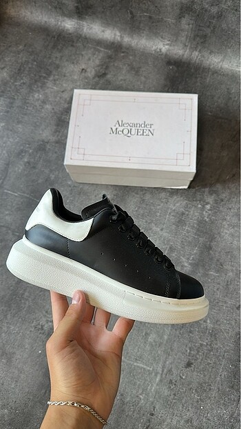 Alexander mcqueen