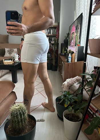 Beyaz Mini Spor Şort - Görsel 2