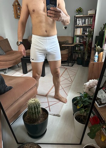 Beyaz Mini Spor Şort - Görsel 4