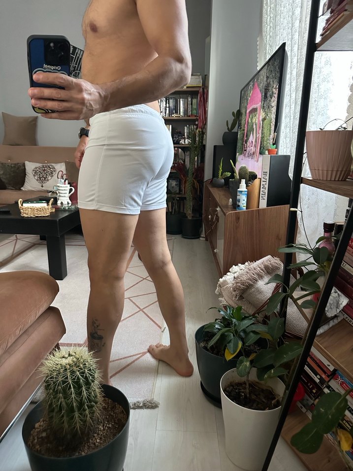 Beyaz Mini Spor Şort - Görsel 2