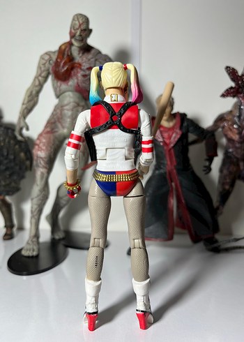 DC MULTİVERSE Harley Quinn Aksiyon Figürü